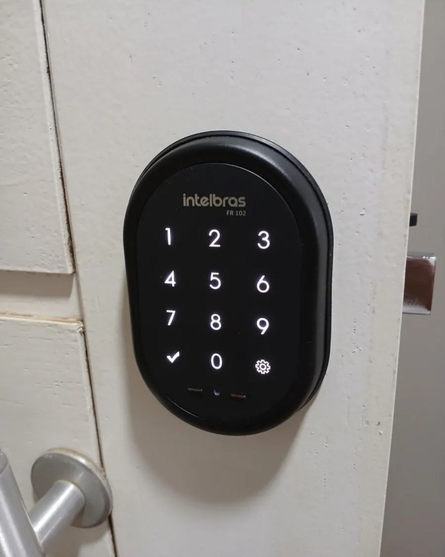 Fechadura Digital de Sobrepor FR 102 Preta Intelbras
