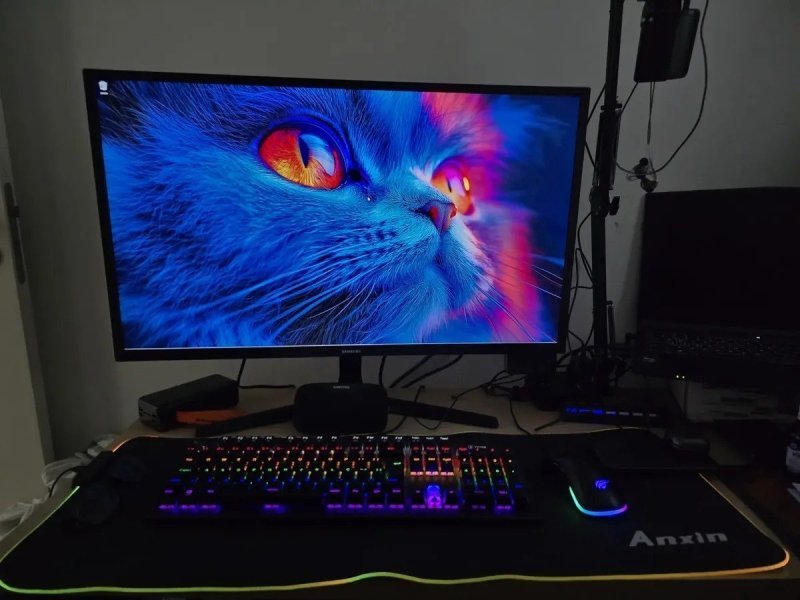 Monitor Samsung 32" UHD 4K FreeSync - UJ59