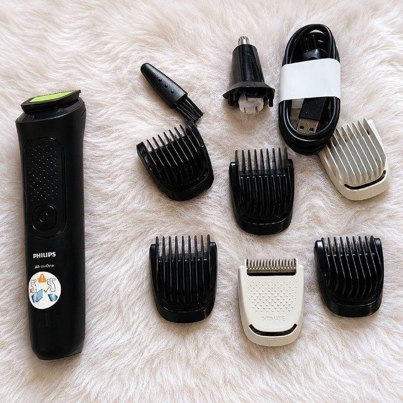 Aparador De Pelos Multigroom 8 Em 1 Mg3917/15 Philips Preto 127/220v