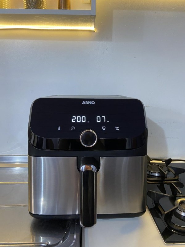 Fritadeira sem Óleo Airfryer Arno Mega Digital 7,5L Inox 1700W AFD7