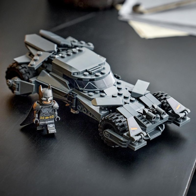 LEGO Super Heroes DC Batmóvel™ de Batman vs. Superman™ 76331 (220 Peças) + Frete Grátis