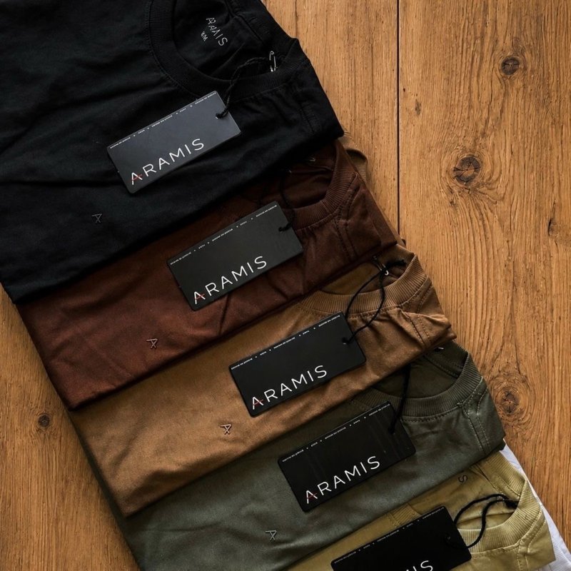 Kit 2 Camisetas Aramis Básicas Preto E Marinho