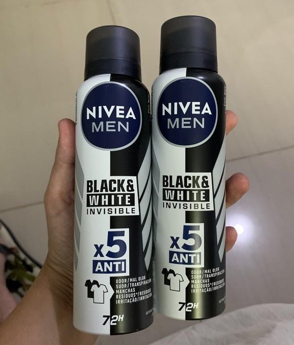 Kit NIVEA Desodorante Aerosol Men Black&White Invisible - 2 unidades