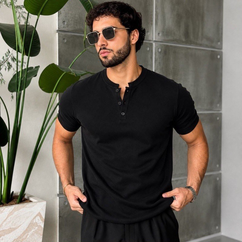 Camiseta Henley Masculina Slim Fit Algodão Manga Curta