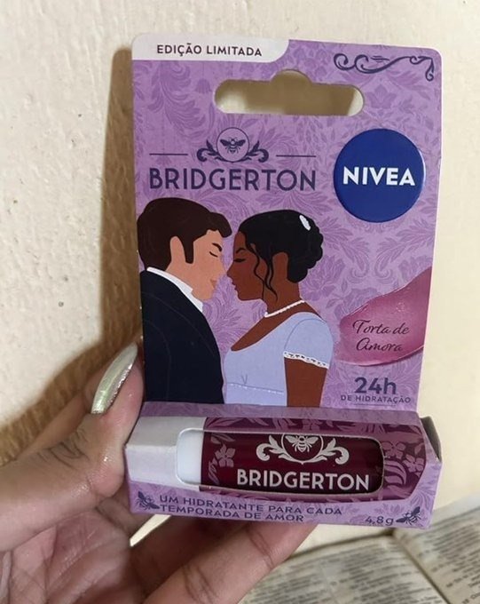 NIVEA Hidratante Labial Torta de Amora Ed. Limitada Bridgerton 4,8g + Frete Grátis