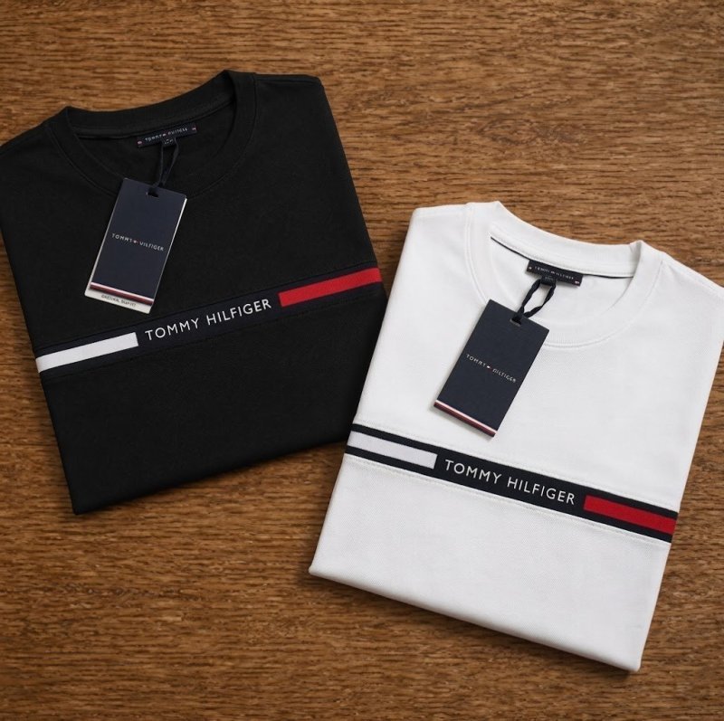 Kit Camisetas Tommy Hilfiger Chest Insert Branca/preta 2un