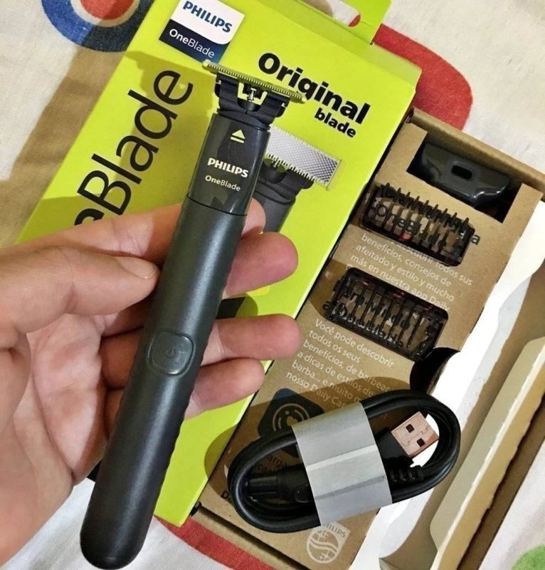 Barbeador e Aparador Elétrico Philips OneBlade com Pente 5 em 1