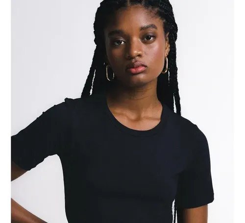 Camiseta Feminina Insider Daily Básica Preta G
