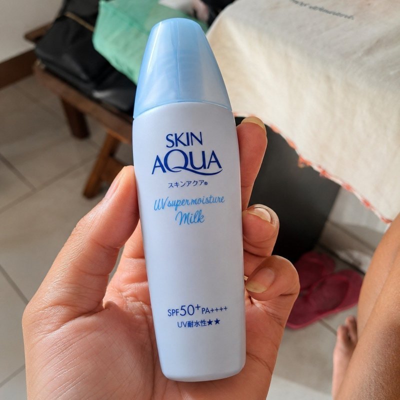 Protetor solar facial Skin Aqua Super Moisture Milk 40g FPS50
