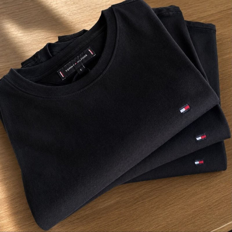 Kit Camisetas Tommy Hilfiger Masculina Essential Preta 3un