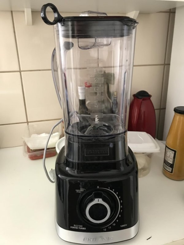 Liquidificador Turbo Britânia 3L BLQ1300P 1400W 127V — Chumbo
