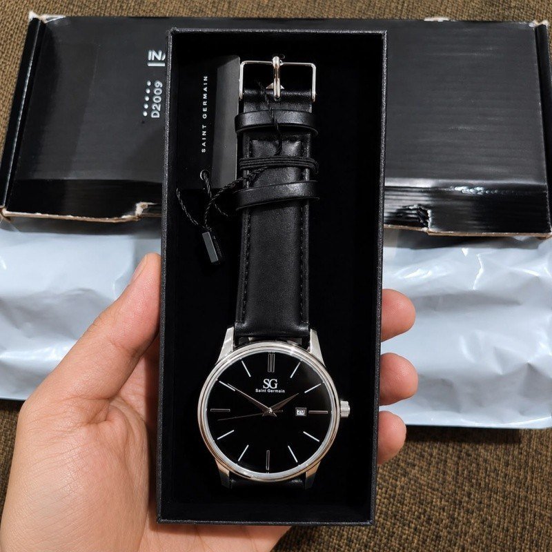 Relógio Masculino Chrowl Saint Germain Pulseira Couro Caixa Prateada Fundo Preto 42mm Clássico