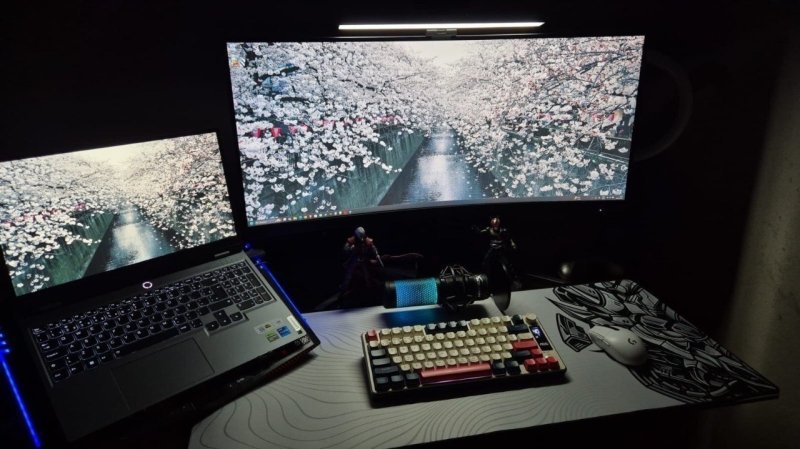Mousepad Gamer Redragon Flick XL Special Edition Cypher Branco e Preto 400x900mm P032A