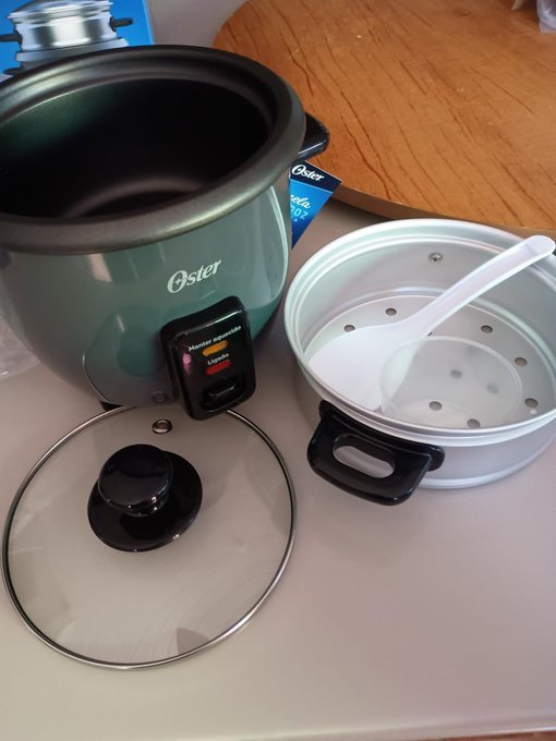 OSTER - Panela Elétrica De Arroz Oster Pan306 127v + Frete Grátis