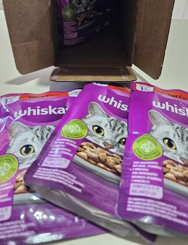Pack Ração Úmida Whiskas Sachê Carne ao Molho para Gatos Adultos 85 g - 20 unidades