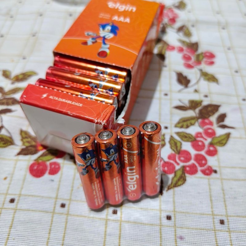 Caixa de Pilha AAA Elgin com 40 un