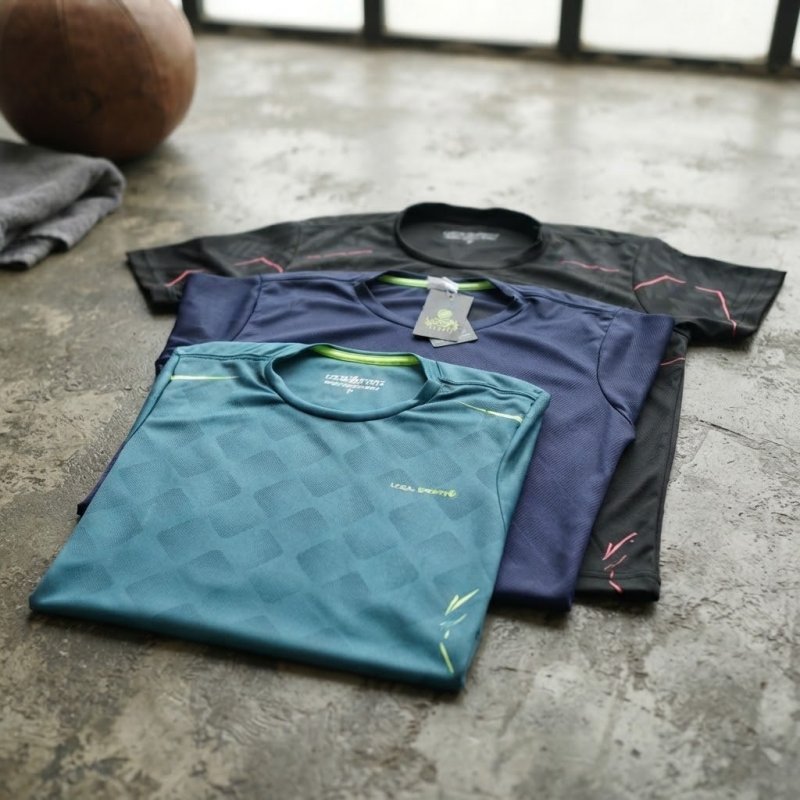 Kit 3 Camisetas Dry Fit Básicas Treino Academia Masculina