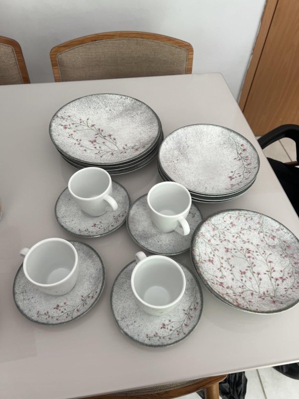 Tramontina Aparelho de Jantar Floralis em Porcelana Decorada 20 Peças