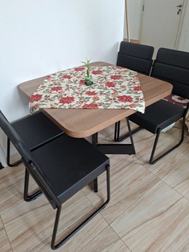 Sala De Jantar 4 Cadeiras Charlotte Carraro Nogal cor preto + Frete Grátis