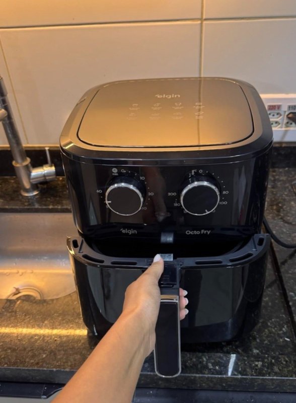 Fritadeira Air Fryer Octo Fry Elgin – 8 Litros 1.800W 110V