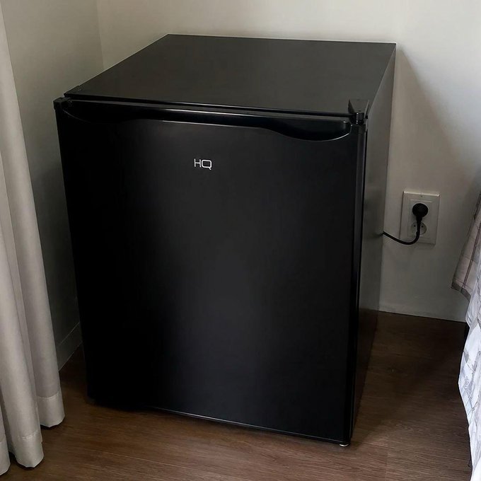 Frigobar Compacto HQ BC52 52L 127V + Frete Grátis