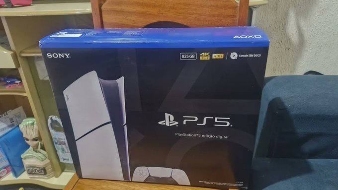 PlayStation 5 Slim Digital 825GB Branco