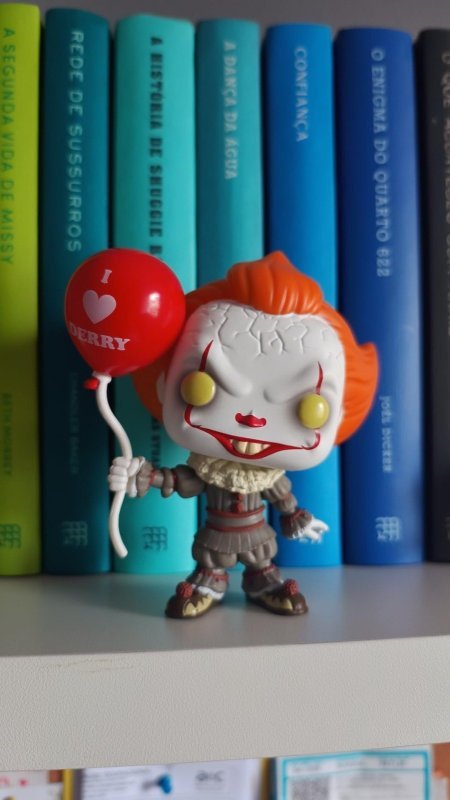 Candide Boneco Funko POP! Pennywise com Balão IT A Coisa 2 10cm