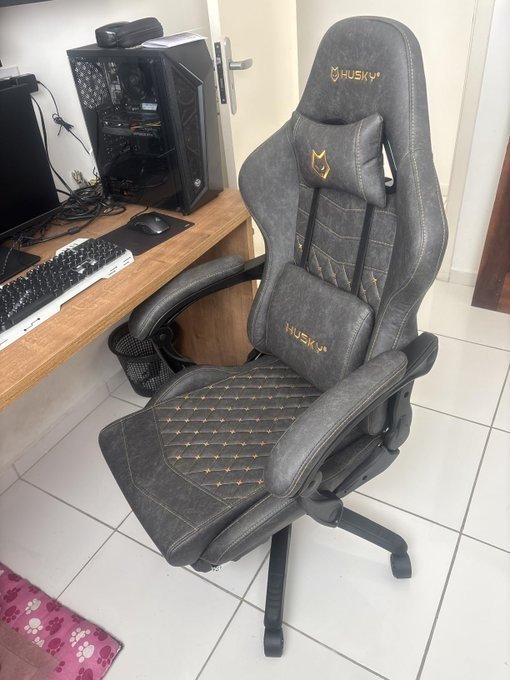 Cadeira Gamer Husky Tempest 700 Até 145kg Almofadas Reclinável 150º PU