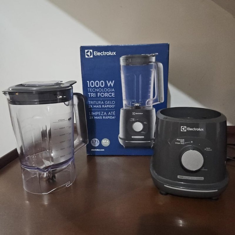 Electrolux Liquidificador 600W 2,7L 127v