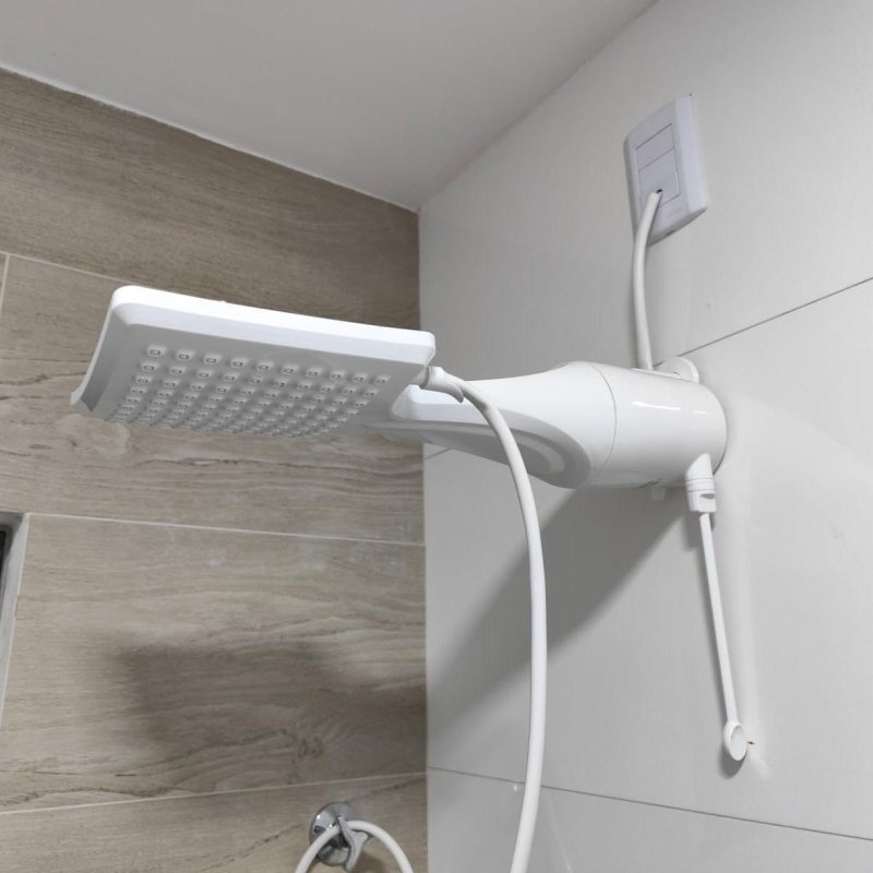 Chuveiro Ducha Lorenzetti Loren Shower Eletrônico Branco 6800w 220V
