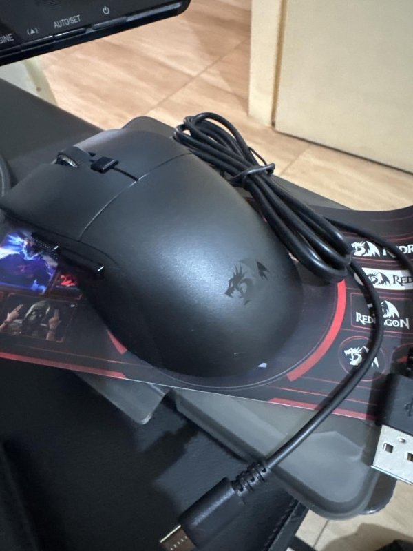 Mouse Gamer Redragon Azzmach Lite Preto Ultraleve PAW 3313 10000 DPI