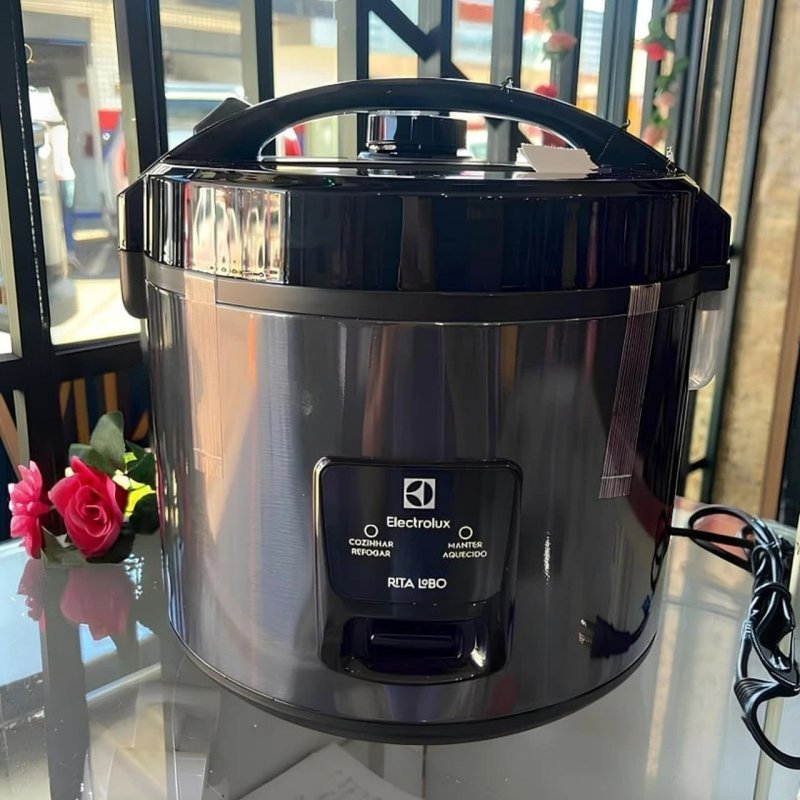 Panela de Arroz Elétrica Electrolux Rita Lobo 2L 6 xícaras 127v