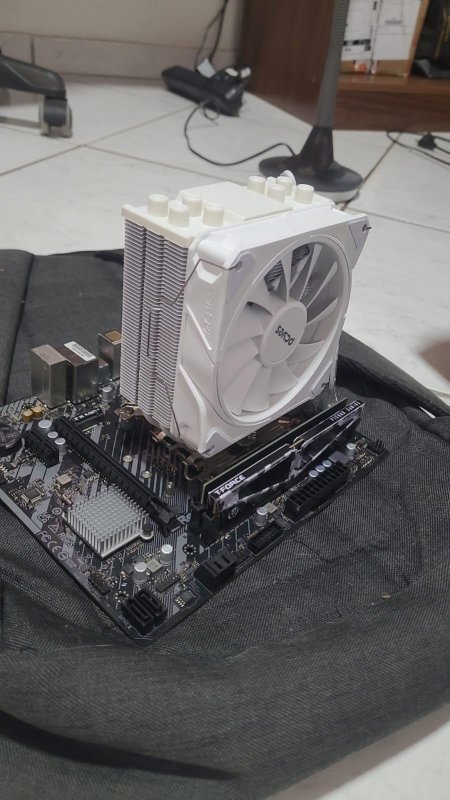 Cooler para Processador Pcyes Frost Pulse White Ghost TDP 180W PEFPWG + Frete Grátis