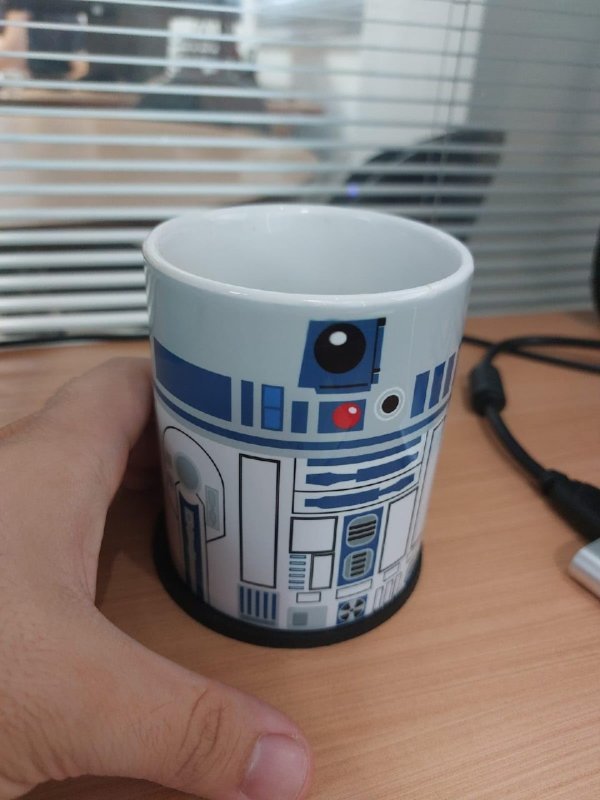 Caneca Artgeek Star Wars: R2-D2 Azul, 325ml
