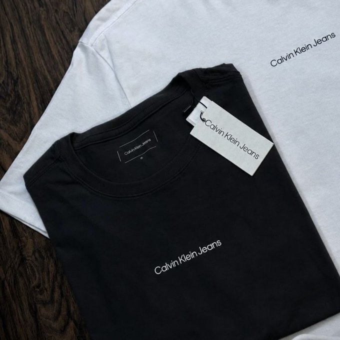 PEITA DA CALVIN KLEIN MINIMALISTA