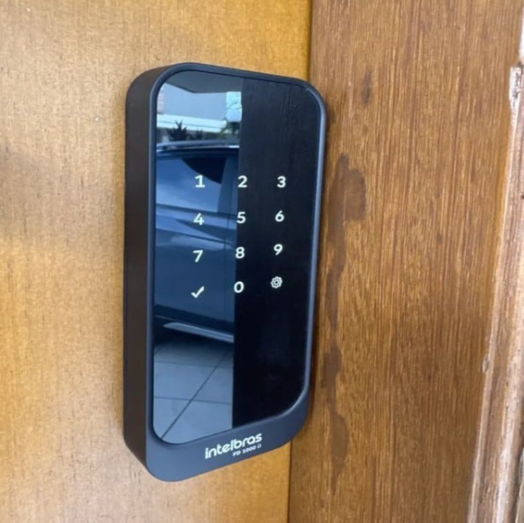 Fechadura Digital de Sobrepor FD 1000 D Preta – Intelbras