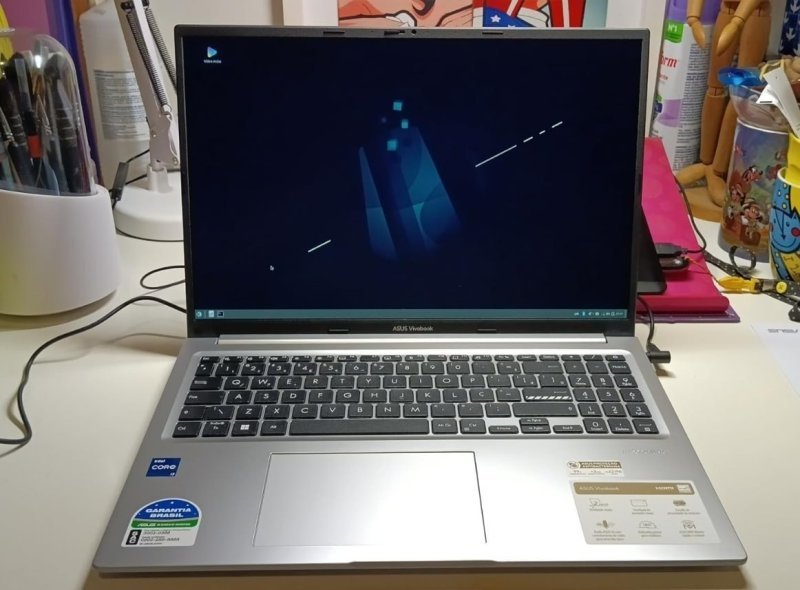 Notebook ASUS Vivobook 16 X1605VA Intel Core i7 1355U 8Gb Ram 512Gb SSD Linux KeepOS Tela 16” IPS FHD Silver - MB742