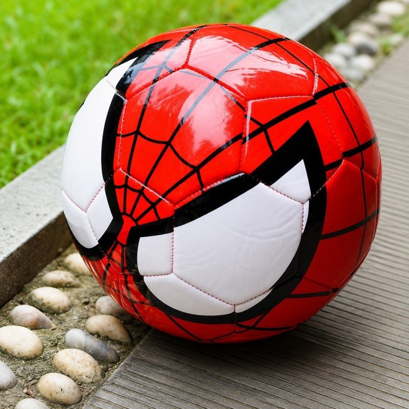 Bola De Futebol Homem Aranha Couro Sintético Linda Infantil