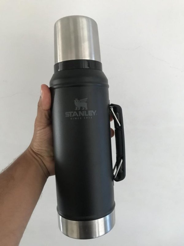 Garrafa térmica Classic Stanley 950ml