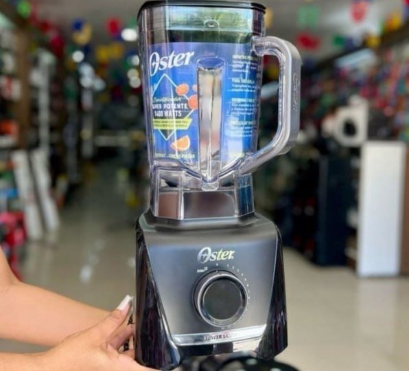 Liquidificador Oster 1400W 3,2L 127v