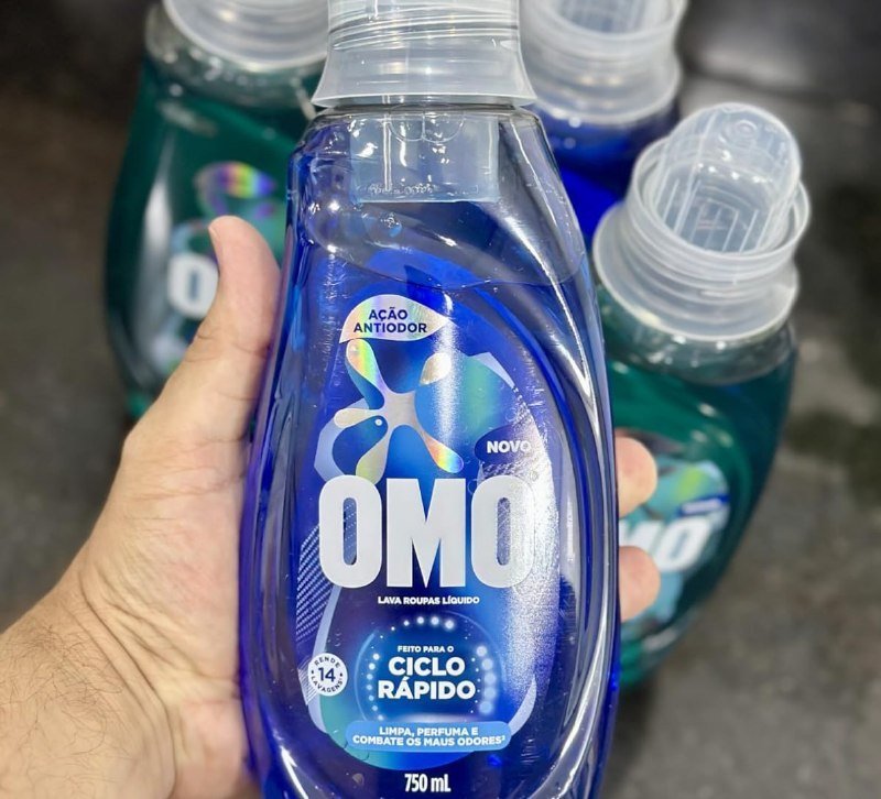 Lava-Roupas Líquido Omo Ciclo Rápido Ação Antiodor Frasco 750ml
