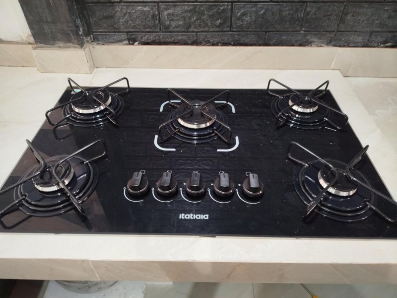 Cooktop Itatiaia Essencial a Gás 5 Bocas