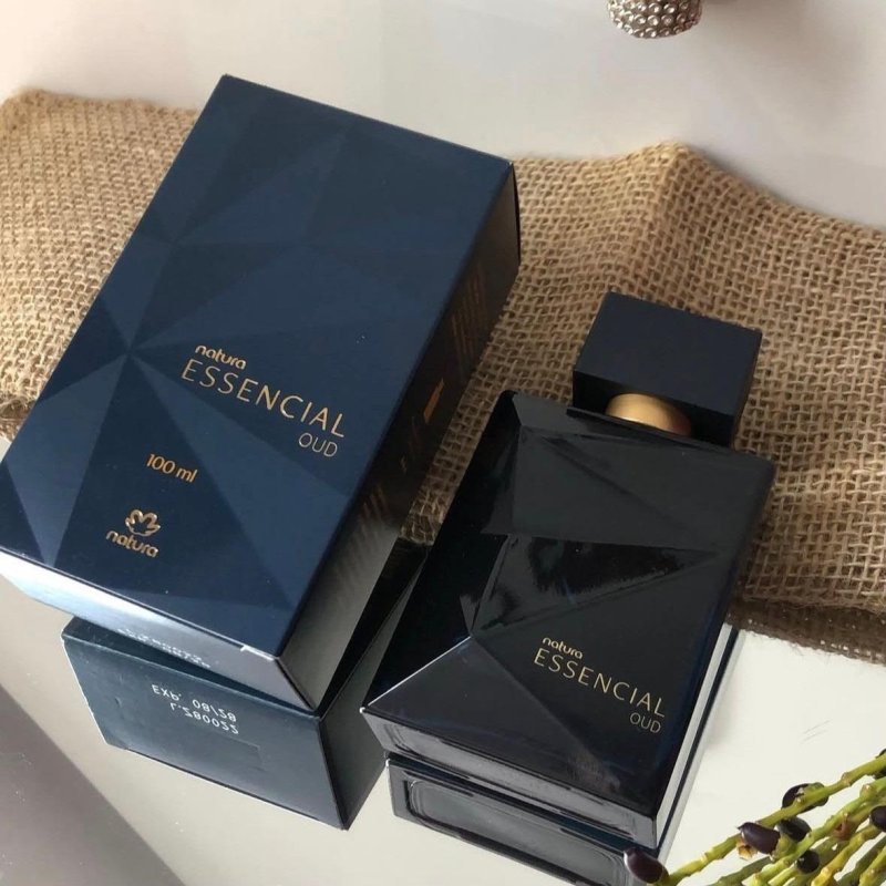 Perfume Natura Essencial Oud 100ml