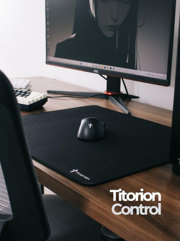 Mouse Pad Gamer Control Profissional 49x42 Deskpad Hexágono Branco Preto Liso Ergonômico - Titorion
