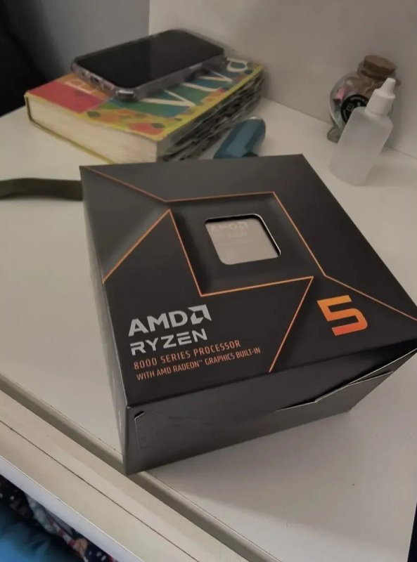Processador AMD Ryzen 5 8500G, 3.5GHz (5.0GHz Turbo), 6-Cores 12-Threads, AM5