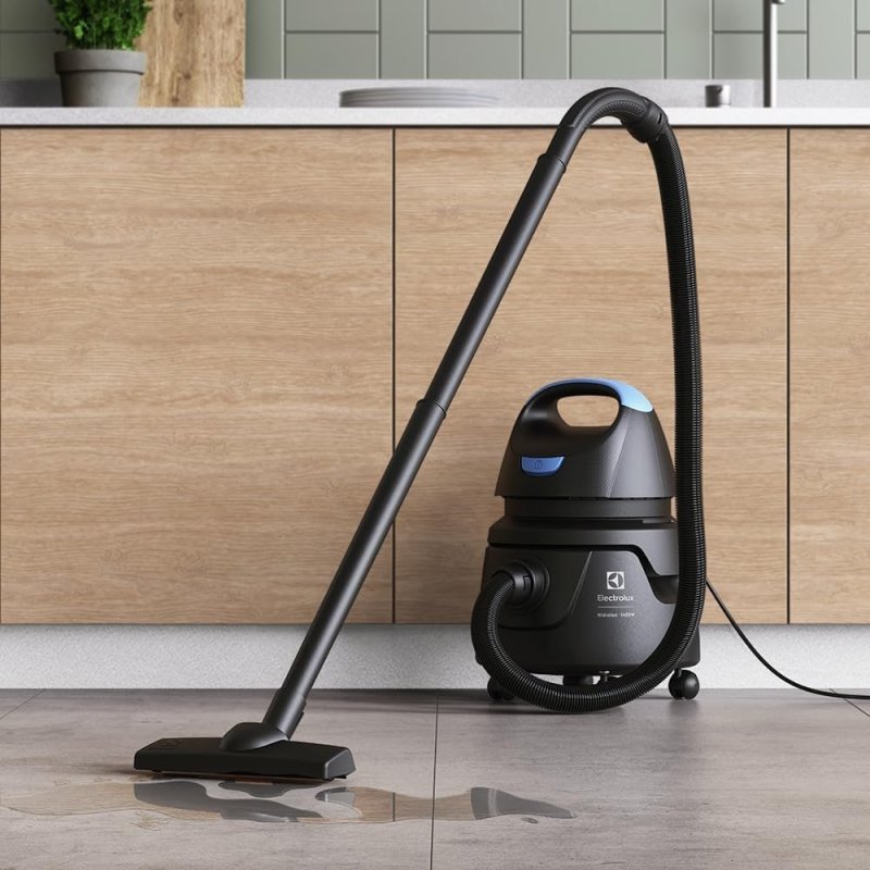 Electrolux Aspirador Água e Pó 1400W 12L - Função Sopro
