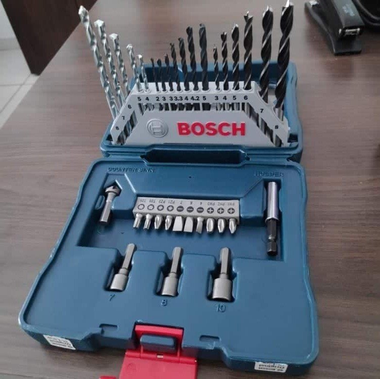 Kit De Pontas E Brocas Maleta X-line Com 33 Unidades Bosch
