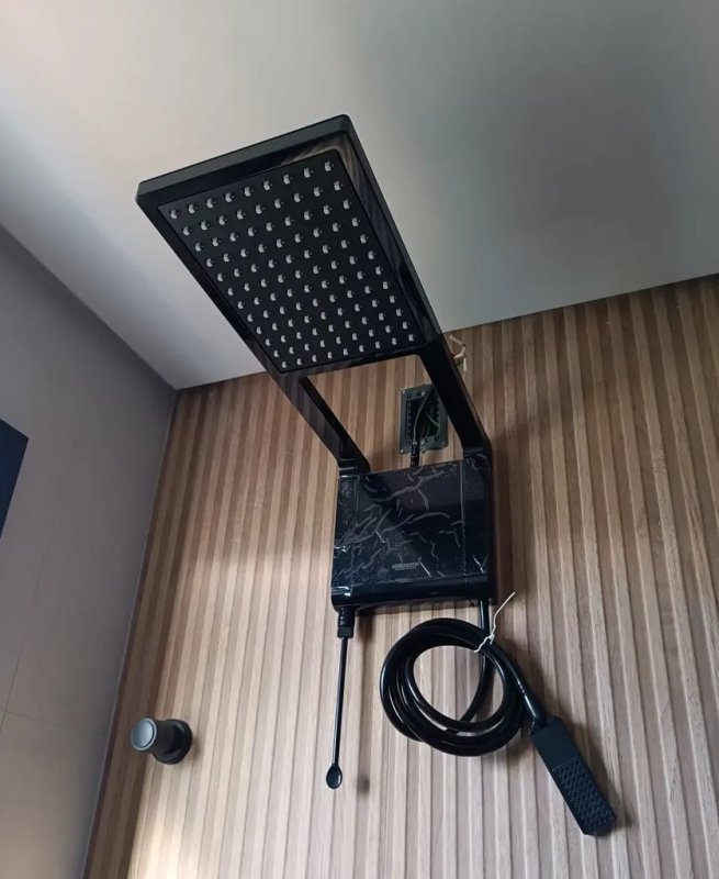 Chuveiro Elétrico de Parede Lorenzetti Acqua Ultra Storm Preto-Cromado 127V