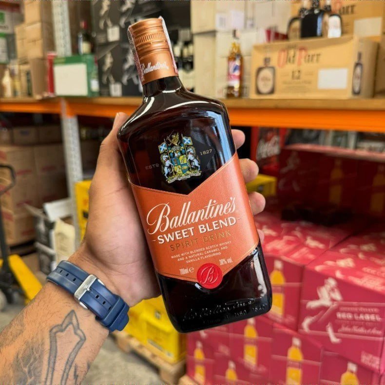 Licor Seco de Whisky Caramelo & Baunilha Ballantine's Sweet Blend Garrafa 700ml