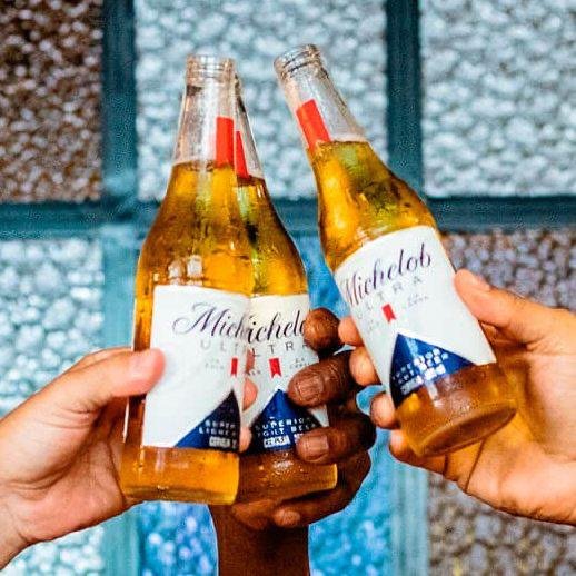 Cerveja Michelob Ultra, Long Neck 330ml, Pack com 6 unidades